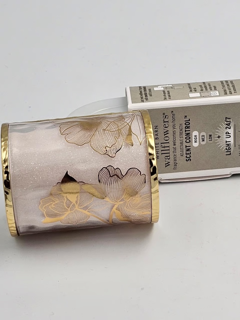 2 for $25 | Bath & Body Works Floral Wallflower Nightlight Plugs | NWT - Picture 11 of 15